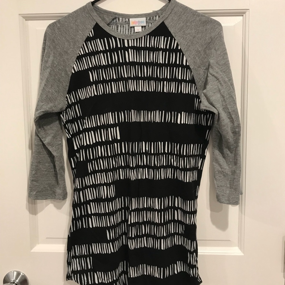 🖤 Lularoe Randy Baseball T